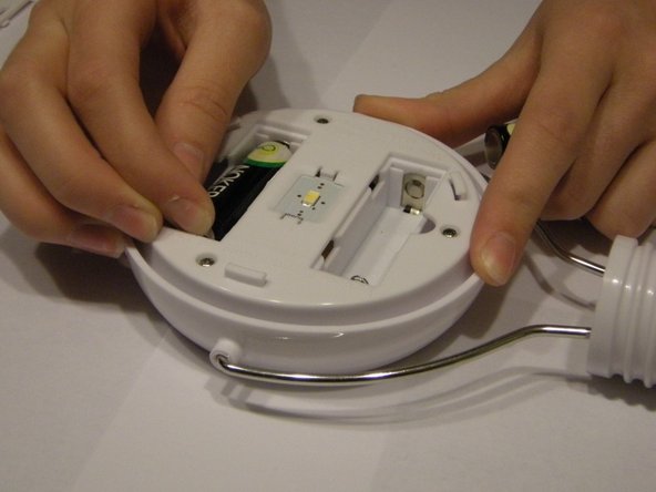 Nokero Shavano N220 Batteries Replacement: crwdns2935265:05crwdnd2935265:02crwdnd2935265:03crwdne2935265:0