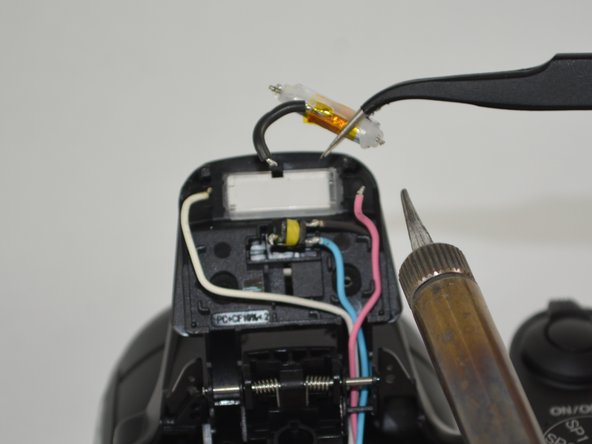 Fujifilm FinePix S8630 Flashbulb Replacement: crwdns2935265:010crwdnd2935265:02crwdnd2935265:03crwdne2935265:0