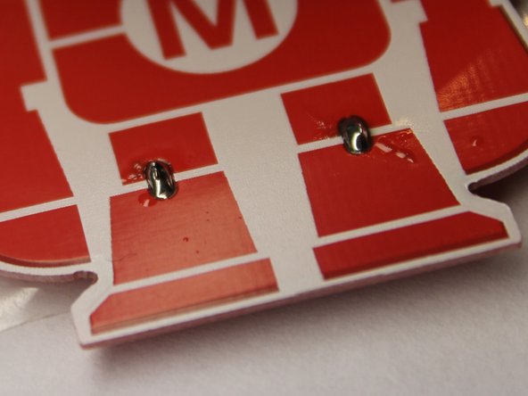 Learn to solder electronics with the Maker Shed Solder Badge!: crwdns2935265:013crwdnd2935265:03crwdnd2935265:03crwdne2935265:0
