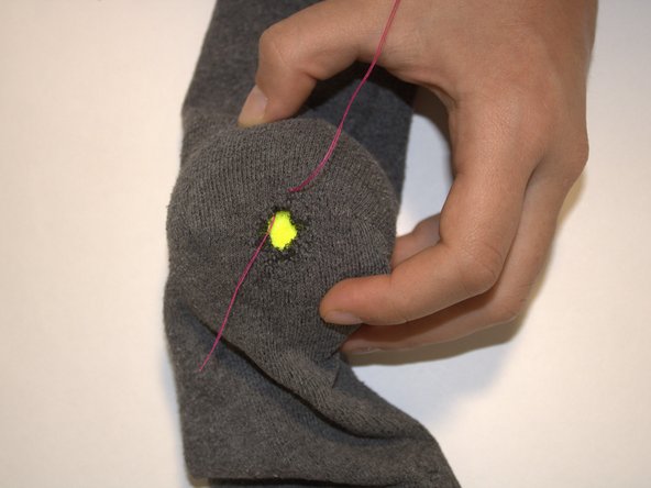 How to Fix a Small Hole in a Sock: crwdns2935265:03crwdnd2935265:02crwdnd2935265:03crwdne2935265:0