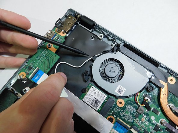 Acer Chromebook CP5-471-C0EX Fan Replacement: paso 7, imagen 3 de 3