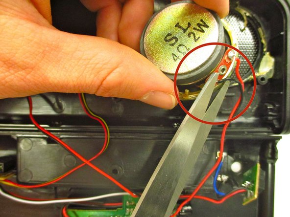 iHip Fold-up Portable Speaker Replacement, Removing Individual Speakers: crwdns2935265:06crwdnd2935265:03crwdnd2935265:03crwdne2935265:0