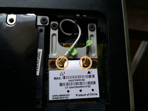 Desmontaje de laptop HP Pavilion dv4-2040us: crwdns2935265:03crwdnd2935265:02crwdnd2935265:03crwdne2935265:0