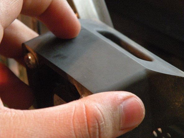 Power Mac G4 Quicksilver Teardown, CPU Fan: crwdns2935265:06crwdnd2935265:03crwdnd2935265:03crwdne2935265:0