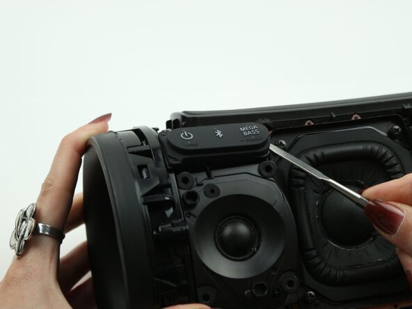 Sony SRS-XG300 Power Button Replacement: crwdns2935265:04crwdnd2935265:02crwdnd2935265:03crwdne2935265:0