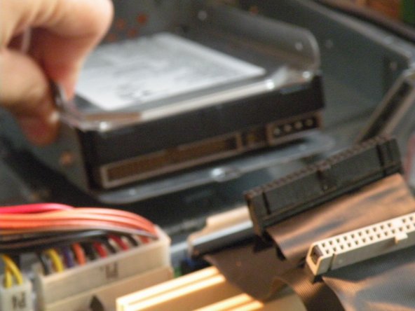 Power Mac G4 Quicksilver Teardown, The Hard Drive Caddy: crwdns2935265:010crwdnd2935265:03crwdnd2935265:03crwdne2935265:0