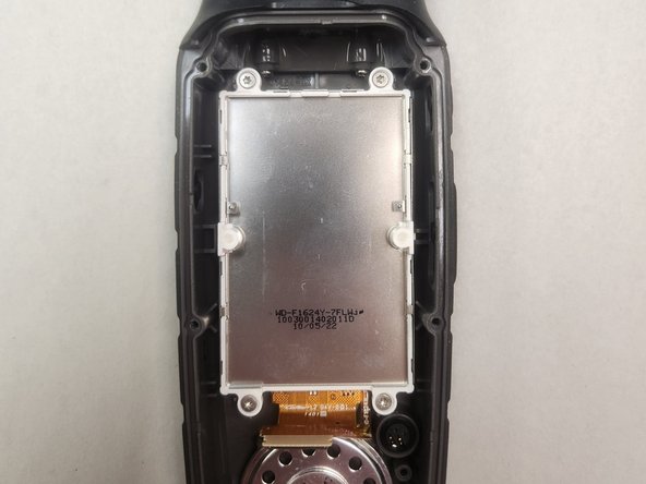 Garmin Rino 650 Screen Replacement, Remove the 4 Silver Screws: crwdns2935265:010crwdnd2935265:02crwdnd2935265:03crwdne2935265:0