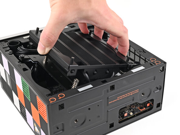 Framework Desktop Heatsink Installation, Place the heatsink: step 1, image 1 of 2