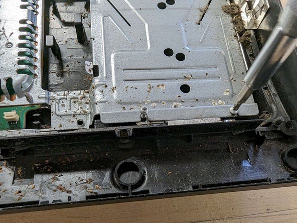 PlayStation 3 Slim Thermal Paste Replacement, Remove motherboard case: crwdns2935265:017crwdnd2935265:03crwdnd2935265:03crwdne2935265:0