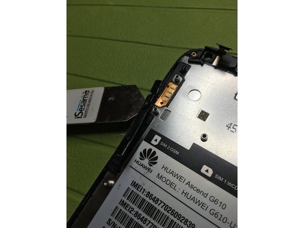 Huawei Ascend G610 volume and power buttons replacement ignition: step 11, image 3 of 3