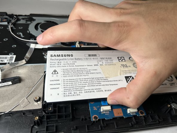 Samsung Notebook 5 NP530E5M Internal Speaker Replacement: crwdns2935265:06crwdnd2935265:02crwdnd2935265:02crwdne2935265:0
