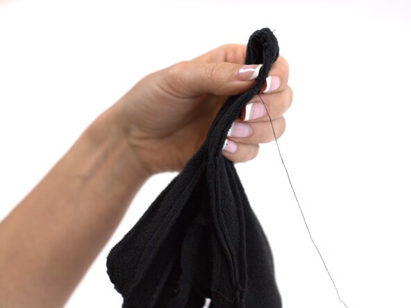 How to Repair a Seam Split in a Winter Glove, Continue stitching: crwdns2935265:05crwdnd2935265:02crwdnd2935265:03crwdne2935265:0