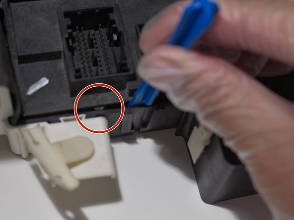 How to Repair a 2010-2014 Ford Mustang Smart Junction Box: step 10, image 2 of 3