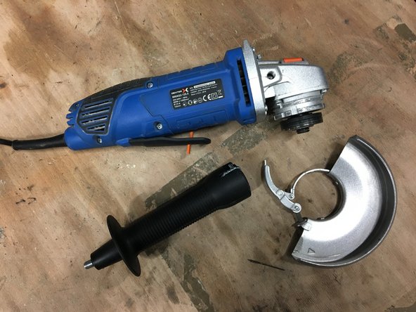 Dexter 800W Corded Angle Grinder - 800AG2-125.5 Motor Replacement: 手順 15、 2の画像 1