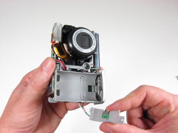 Kodak EasyShare C913 Capacitor Replacement, Capacitor: crwdns2935265:05crwdnd2935265:02crwdnd2935265:02crwdne2935265:0