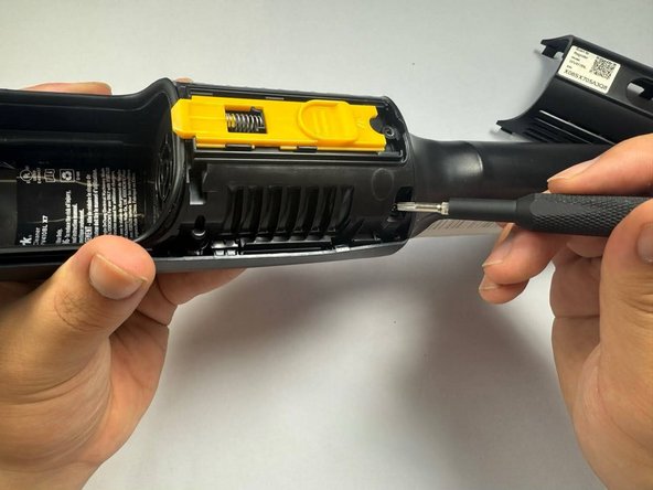 Shark Wandvac Power Pet WV410 Circuit Board Replacement: crwdns2935265:013crwdnd2935265:02crwdnd2935265:02crwdne2935265:0