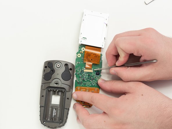 Garmin GPSmap 60CSx Screen Replacement: crwdns2935265:09crwdnd2935265:03crwdnd2935265:03crwdne2935265:0