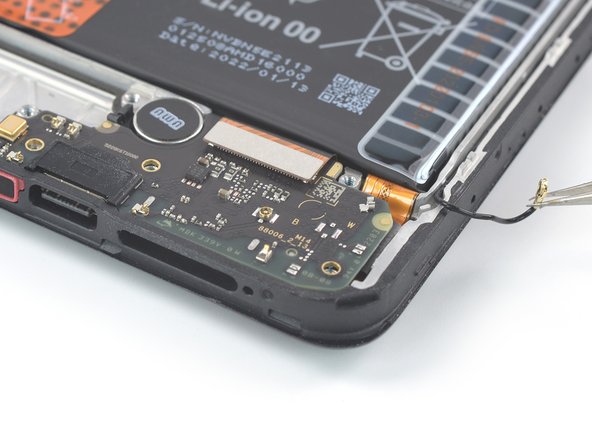 Xiaomi Redmi Note 11 Pro Screen Replacement, Disconnect the black antenna cable: crwdns2935265:022crwdnd2935265:03crwdnd2935265:03crwdne2935265:0