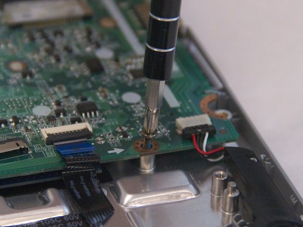 Acer Aspire E3-111-C0WA RAM Replacement: crwdns2935265:014crwdnd2935265:02crwdnd2935265:03crwdne2935265:0