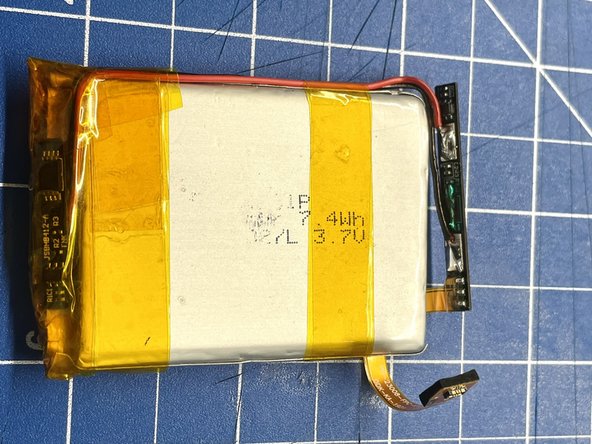 Wahoo Elemnt Roam (WFCC4) Screen and Battery Replacement, Solder Leads to Old Battery's Circuit Board: crwdns2935265:014crwdnd2935265:02crwdnd2935265:03crwdne2935265:0