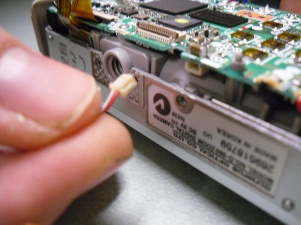 Olympus Camedia D560 LCD Screen Replacement: crwdns2935265:06crwdnd2935265:02crwdnd2935265:02crwdne2935265:0