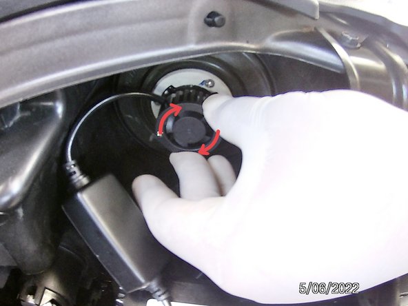 2015-2019 Toyota Highlander Headlight Bulbs Replacement: crwdns2935265:06crwdnd2935265:03crwdnd2935265:03crwdne2935265:0