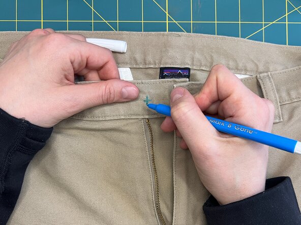 Sew a Button onto Heavy Fabric, Assess the damage: crwdns2935265:01crwdnd2935265:03crwdnd2935265:03crwdne2935265:0