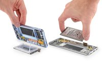 Samsung Galaxy S10 and S10e Teardown