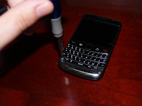 BlackBerry Bold 9700 Teardown: crwdns2935265:05crwdnd2935265:03crwdnd2935265:03crwdne2935265:0