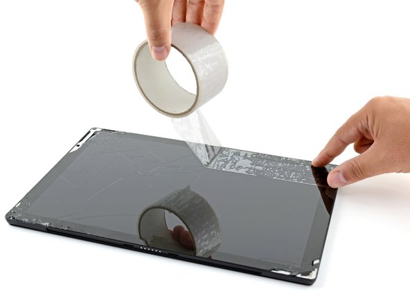 Microsoft Surface Pro X Screen Replacement, Tape the screen: crwdns2935265:06crwdnd2935265:02crwdnd2935265:03crwdne2935265:0