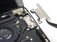 Microsoft Surface Laptop 5 (13.5-inch) Surface Connect Port Replacement