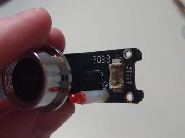 How to Fix a Loose Connector in an Anivia 1080p Webcam: step 5, image 3 of 3