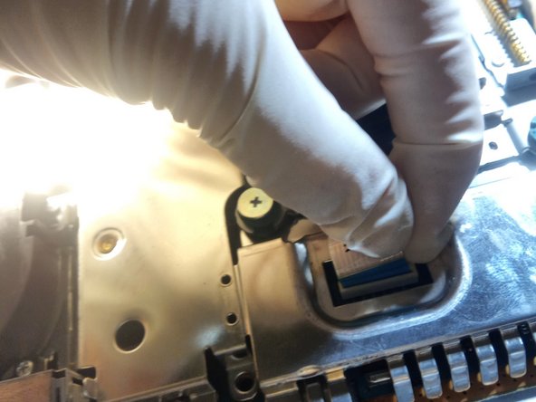 Sony Playstation 2 SCPH-77004 Laser Replacement, Disconnecting the drive part 1: crwdns2935265:010crwdnd2935265:03crwdnd2935265:03crwdne2935265:0