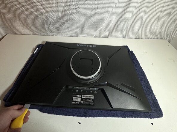 Viotek Gaming Monitor W2711SE Back Panel Attachment Latch Repair: crwdns2935265:04crwdnd2935265:02crwdnd2935265:03crwdne2935265:0