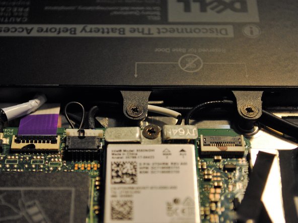 Dell Inspiron 7590 Battery Replacement: crwdns2935265:03crwdnd2935265:02crwdnd2935265:03crwdne2935265:0