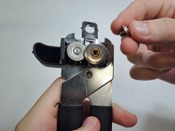 Manual Top-Cut Can Opener Cutting Wheel Replacement, Cutting Wheel: crwdns2935265:01crwdnd2935265:03crwdnd2935265:03crwdne2935265:0