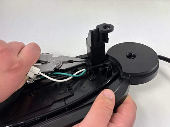 Nespresso Vertuo Next Power Cord Replacement, Power Cord: crwdns2935265:05crwdnd2935265:02crwdnd2935265:03crwdne2935265:0