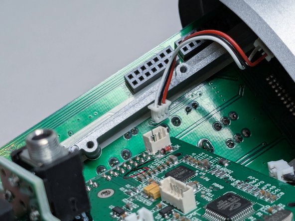 Samson G-Track Pro Teardown, Removing Monitor Switch Cable and Board: crwdns2935265:016crwdnd2935265:02crwdnd2935265:03crwdne2935265:0