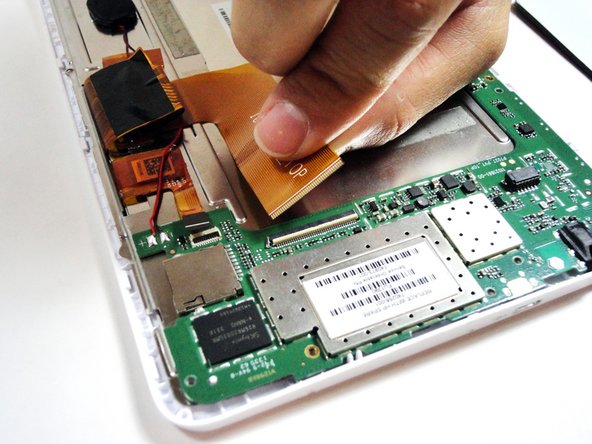 HP 7 1800 Display Replacement, Remove the large ribbon cable: crwdns2935265:03crwdnd2935265:02crwdnd2935265:02crwdne2935265:0