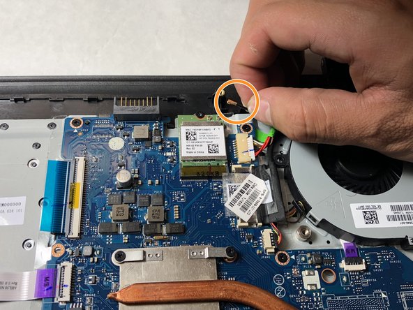 HP 15-AF131DX Wireless Network Card Replacement: crwdns2935265:07crwdnd2935265:02crwdnd2935265:03crwdne2935265:0