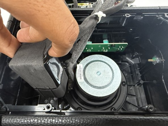 Marshall Kilburn II Tweeters Replacement: crwdns2935265:05crwdnd2935265:02crwdnd2935265:02crwdne2935265:0