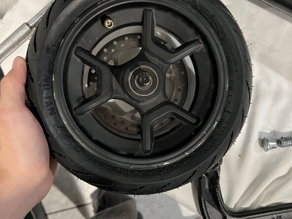 NIU KQi3 Pro Electric Scooter Front Tire Replacement: crwdns2935265:00crwdnd2935265:01crwdnd2935265:03crwdne2935265:0