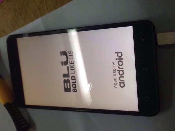 BLU Vivo XL2 LCD Screen Replacement, Test new LCD Screen and Charging Port: crwdns2935265:07crwdnd2935265:03crwdnd2935265:03crwdne2935265:0