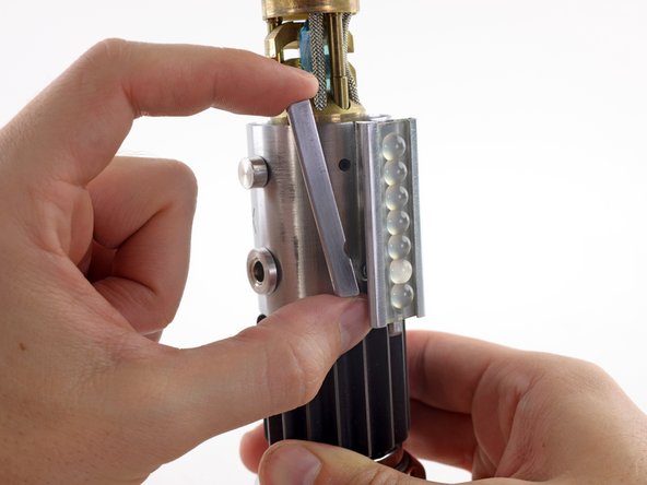 Lightsaber Teardown: crwdns2935265:03crwdnd2935265:02crwdnd2935265:03crwdne2935265:0