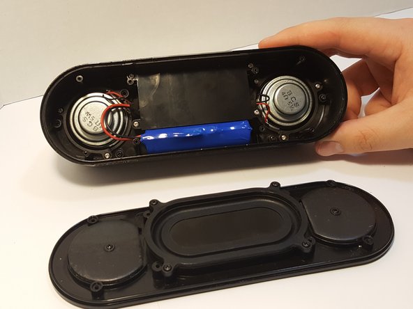 Zenbre SoundBank Z3 Battery Replacement: crwdns2935265:03crwdnd2935265:02crwdnd2935265:02crwdne2935265:0