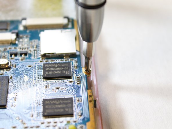 Tagital T7X Screen/ Digitizer Replacement: шаг 15, изображение 2 из 3