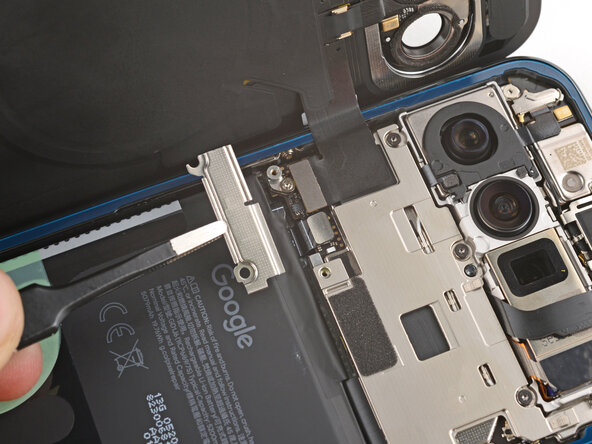 Google Pixel 10 Pro XL USB‑C Board Replacement: 49 단계, 이미지 2개 중 1개