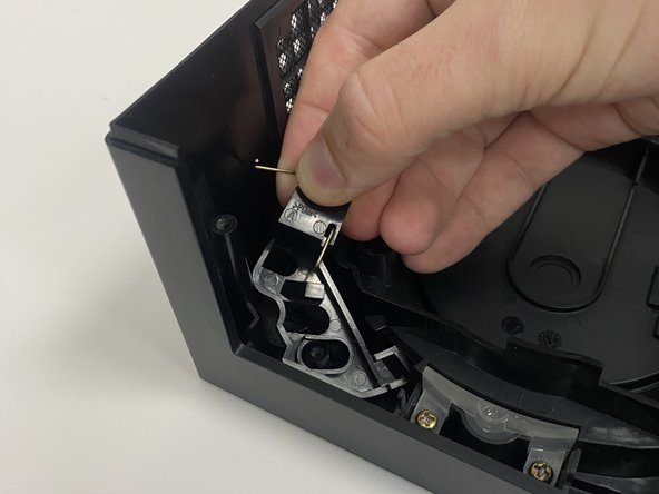 How to Repair a Stuck GameCube Eject Button: crwdns2935265:05crwdnd2935265:02crwdnd2935265:02crwdne2935265:0