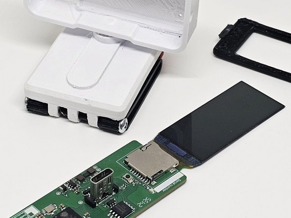 WebScreen Teardown, Remove the PCB along with the Connected Display: 步骤 6 中的图像 3，3