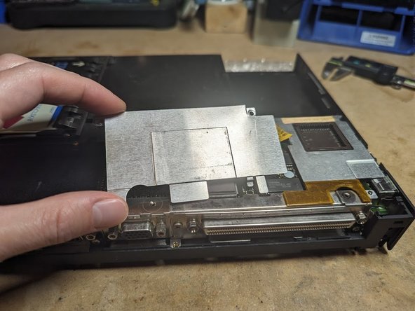 IBM Thinkpad 700C Disassembly, Video Card Shield: crwdns2935265:021crwdnd2935265:02crwdnd2935265:02crwdne2935265:0